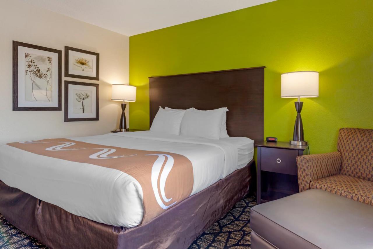 Quality Inn Ошкош Екстер'єр фото