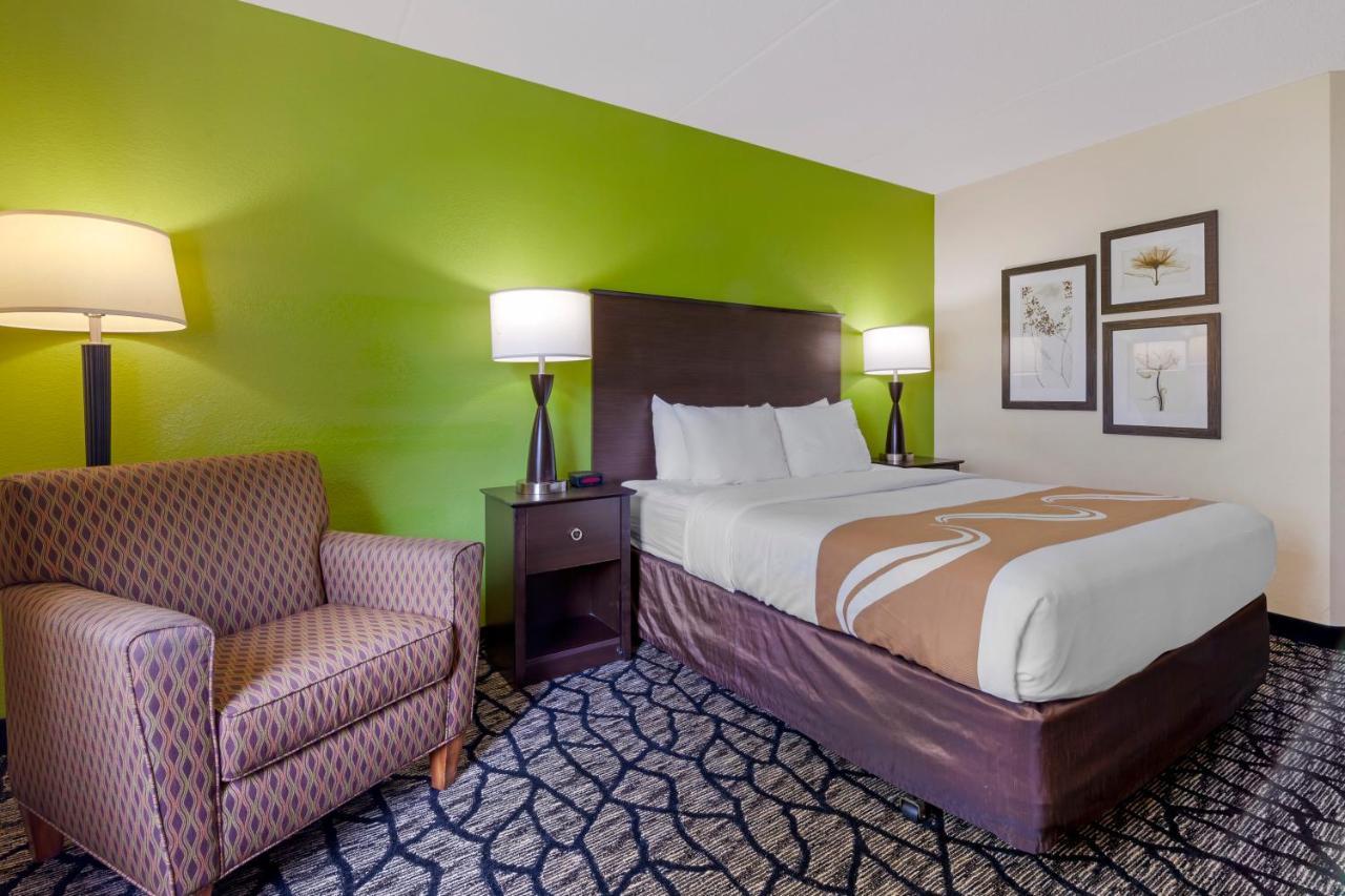 Quality Inn Ошкош Екстер'єр фото
