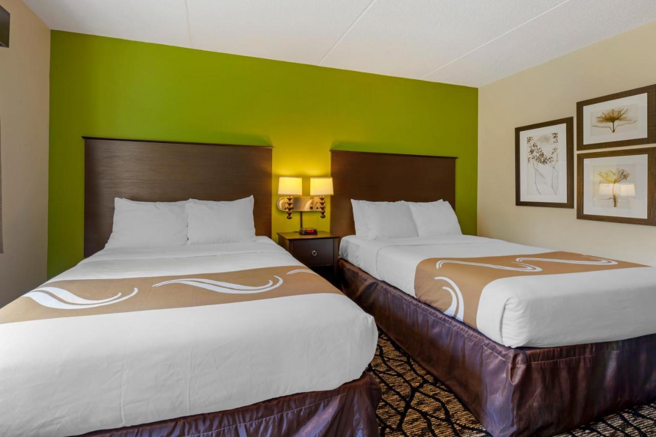 Quality Inn Ошкош Екстер'єр фото