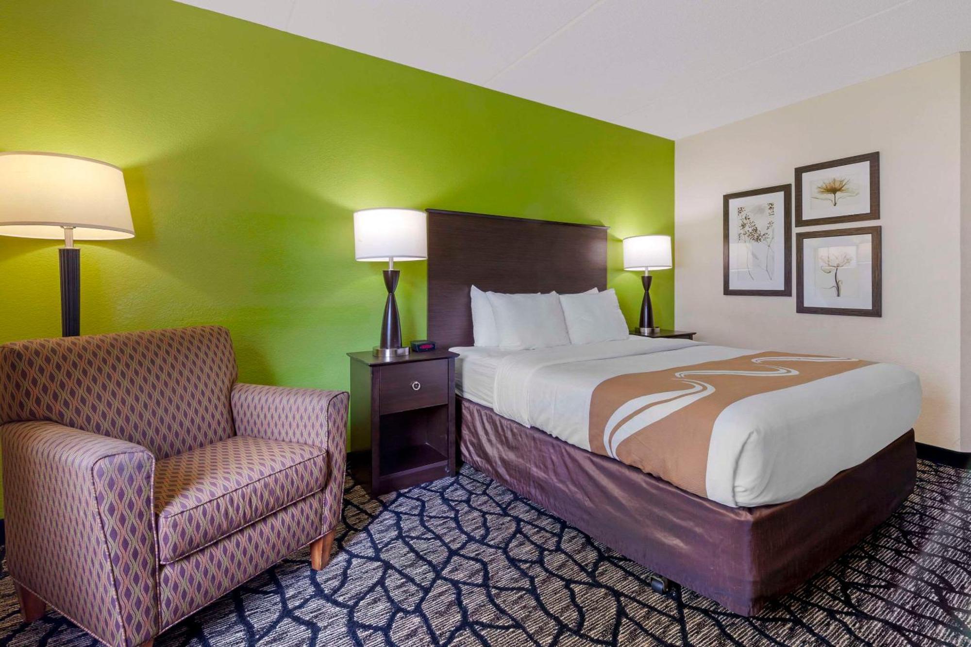 Quality Inn Ошкош Екстер'єр фото