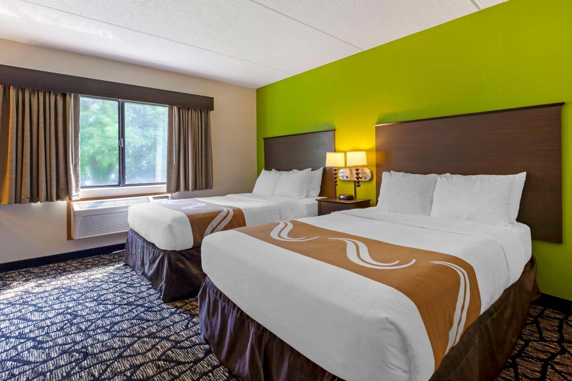 Quality Inn Ошкош Екстер'єр фото