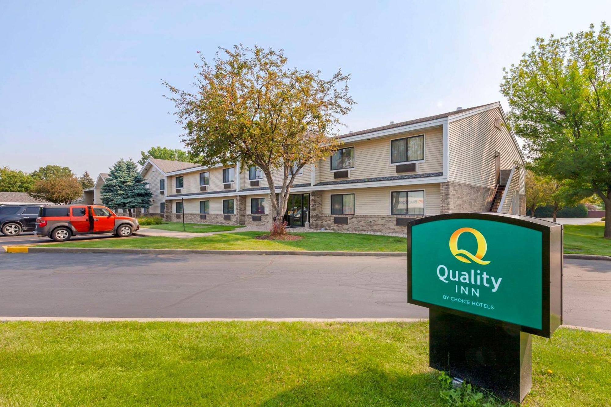 Quality Inn Ошкош Екстер'єр фото
